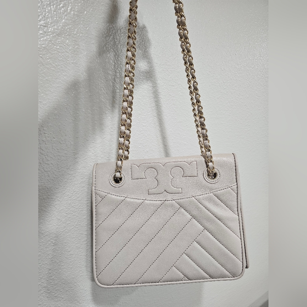 Tory Burch White Crossbody Bag with Chain Strap